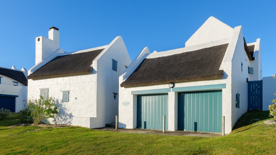 6 Bedroom Property for Sale in Struisbaai Western Cape